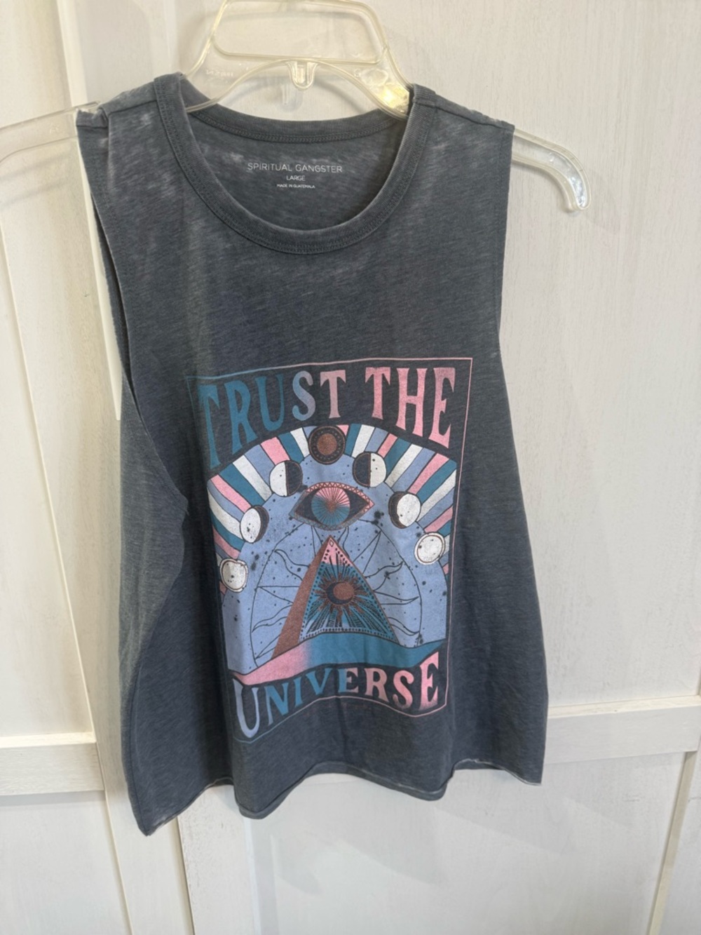 Spiritual Gangster Charcoal 'Trust The Universe' Graphic Muscle Tank